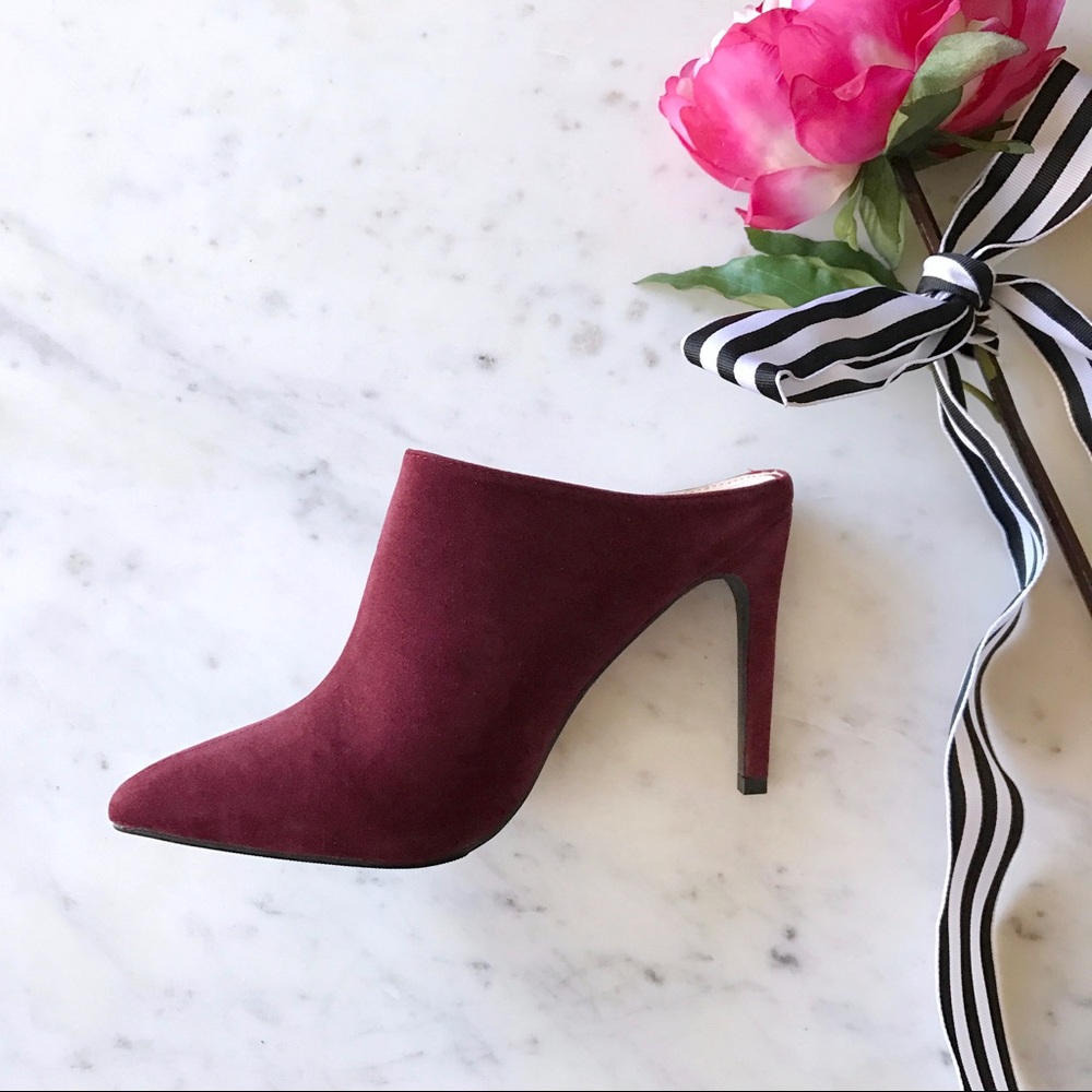 💕FREE SHIP💕Burgundy Faux Suede Heeled Mules - Picture 1 of 4